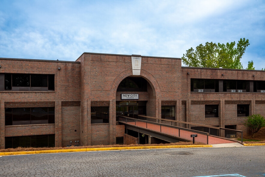 More Photos Of 3500 Riverside Dr, Macon-Bibb Religious Facility For Sale