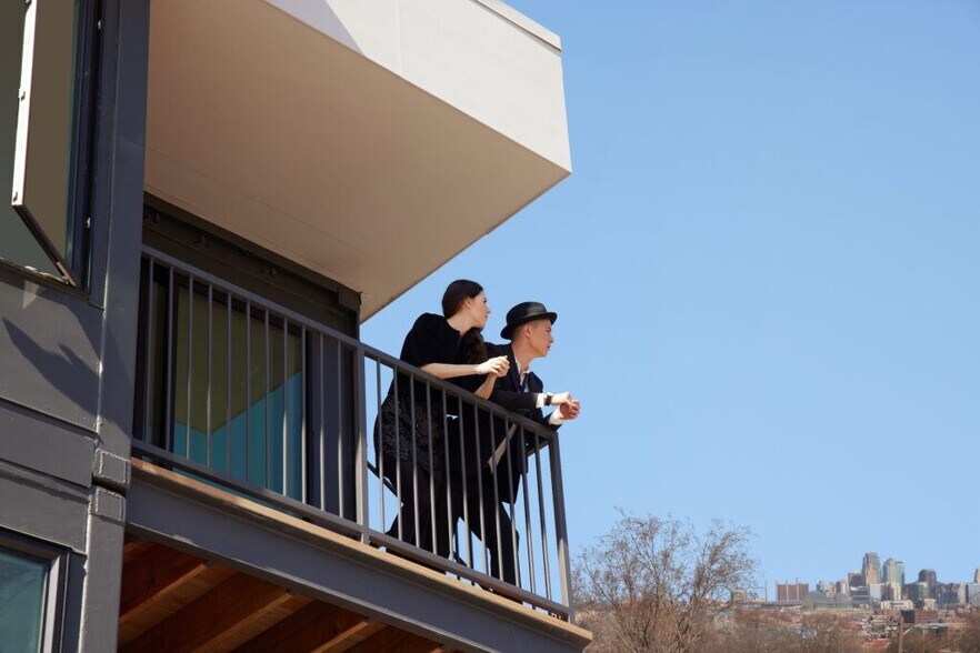 More Photos Of 2950 Summit St, Kansas City Apartments For Sale