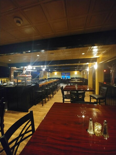 More Photos Of 3177 Seneca Tpke, Canastota Restaurant For Sale