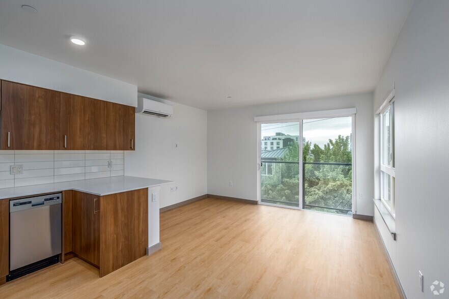 More Photos Of 110 Roy St, Seattle Apartments For Lease