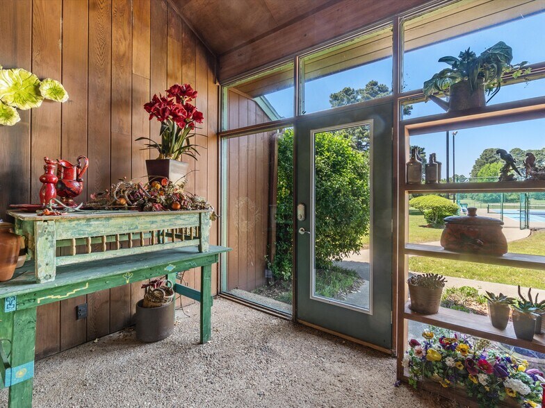 More Photos Of 1173 FM 130, Daingerfield Specialty For Sale