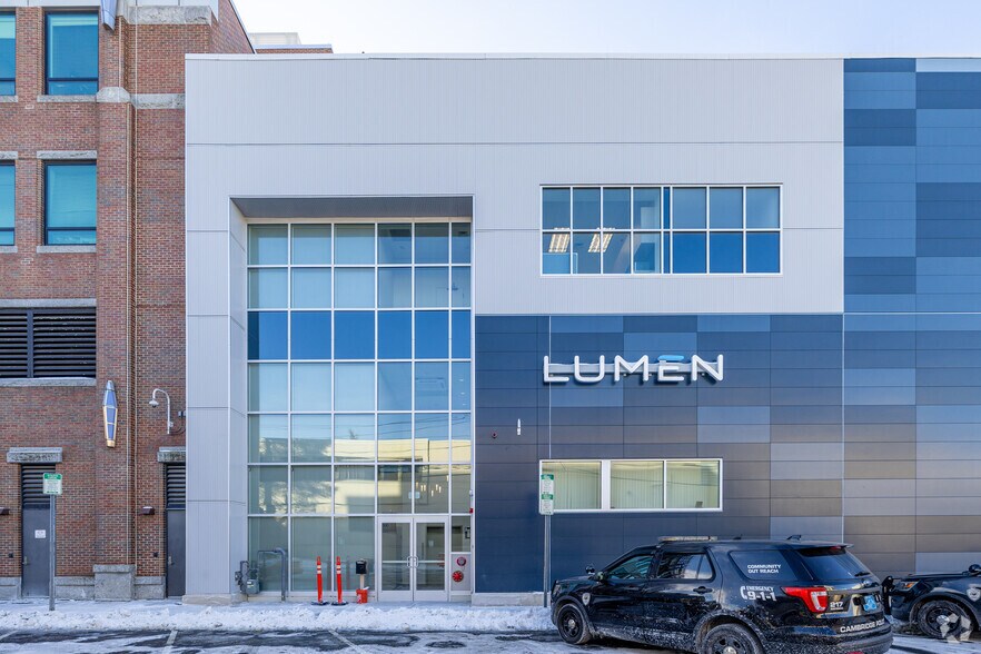 More Photos Of 300 Bent St, Cambridge Telecom Hotel Data Hosting For Lease