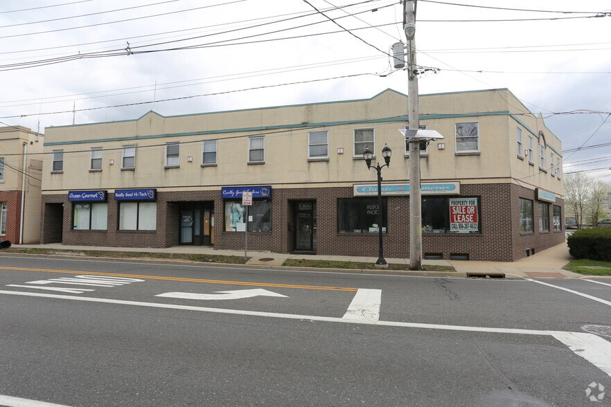 More Photos Of 6 N Black Horse Pike, Runnemede Storefront Retail Residential For Lease