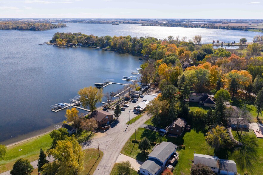 More Photos Of 805 Main St, Madison Lake Restaurant For Sale