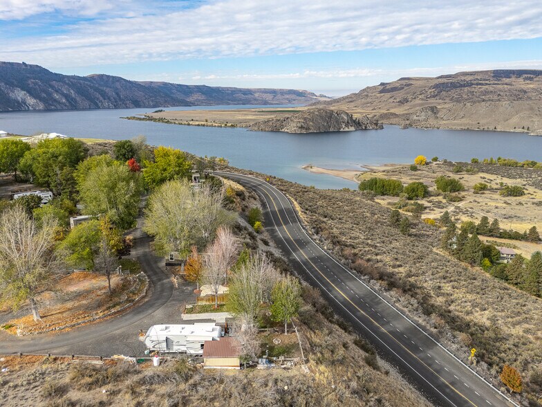 More Photos Of 44892 State Route 21 N, Wilbur Trailer Camper Park For Sale