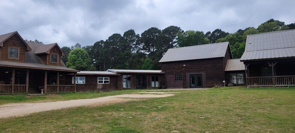 More Photos Of 766 County Road 4640, Winnsboro Specialty For Sale