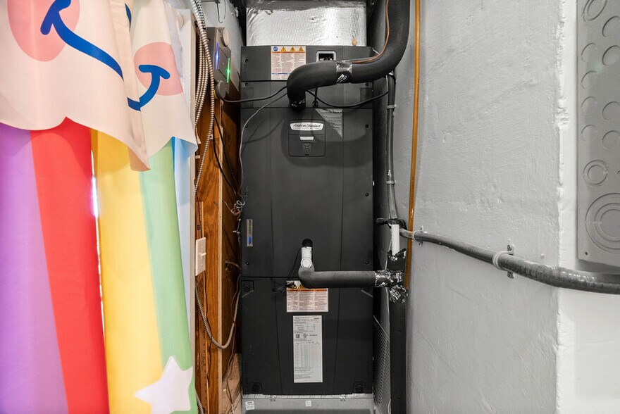 More Photos Of 1700 Highway 35 N, Rockport Storefront Retail Office For Sale