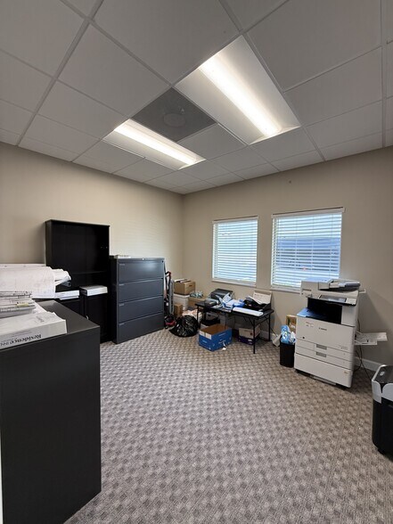 More Photos Of 935 Main St, Safety Harbor Office For Lease
