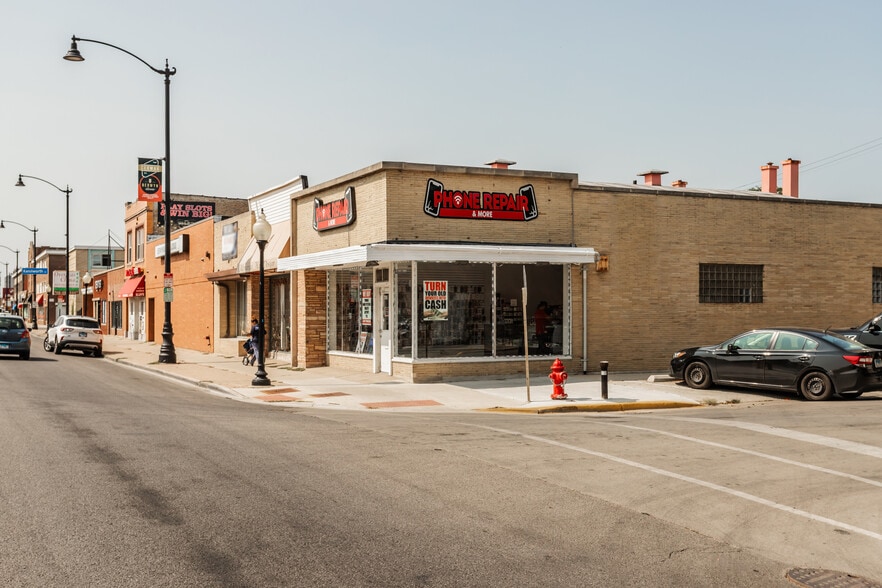 Primary Photo Of 6830 Cermak Rd, Berwyn Storefront Retail Office For Sale