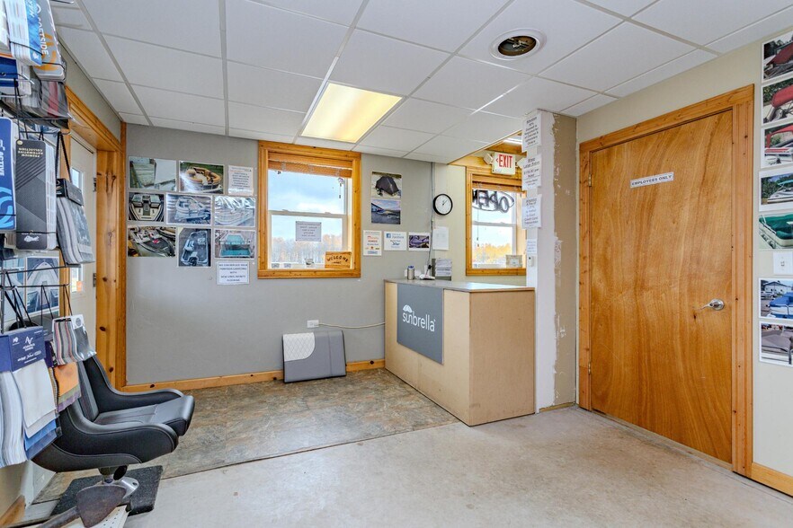 More Photos Of 4243 Back Country Ln, Harshaw Warehouse For Sale