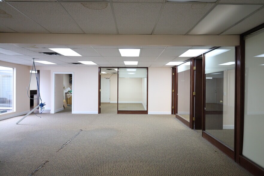 More Photos Of 6305-6325 Fraser St, Vancouver Storefront Retail Office For Lease