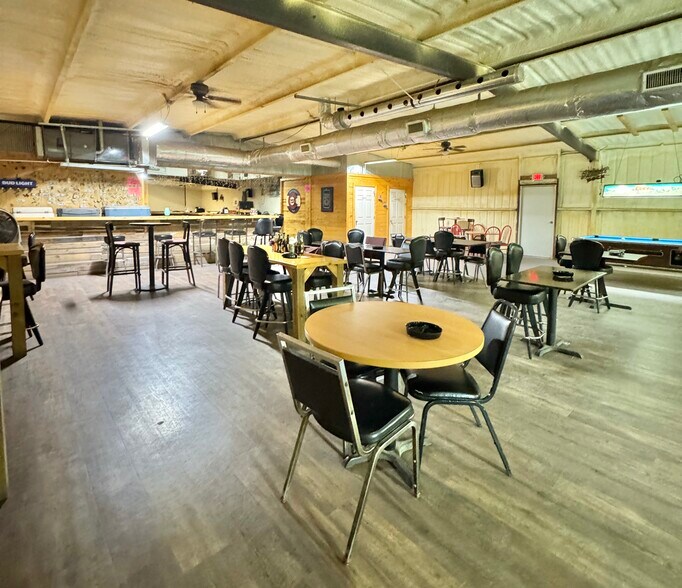 More Photos Of 74 Barn Swallow Rd, Idabel Restaurant For Sale