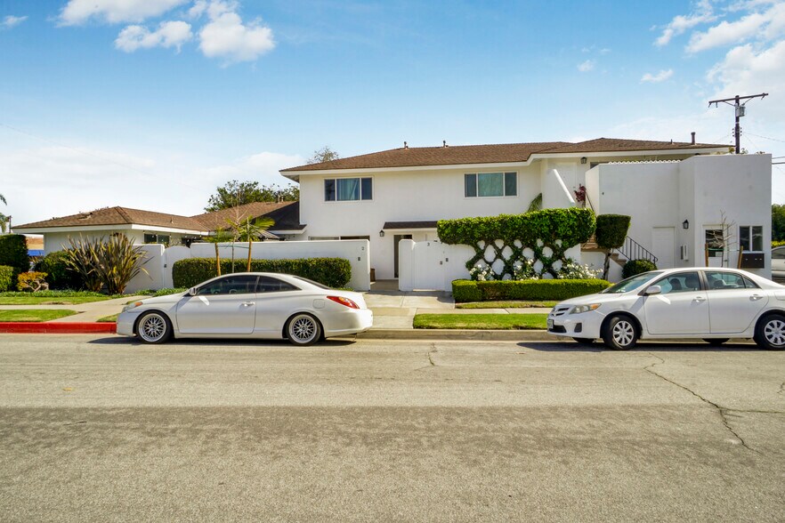 More Photos Of 4420-4446 Calle Mayor, Torrance Apartments For Sale