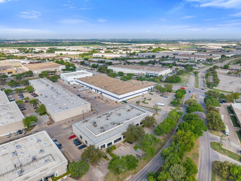 More Photos Of 1401 Valwood Pky, Carrollton Distribution For Sale