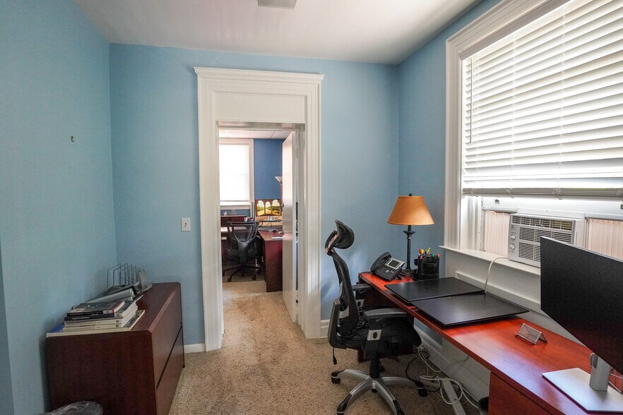 More Photos Of 2404 Auburn Ave, Cincinnati Apartments For Sale