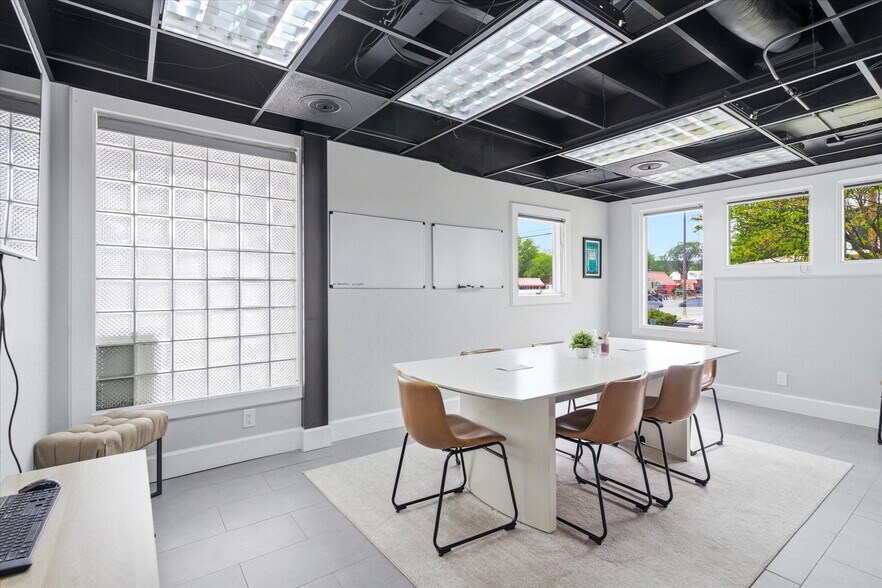 More Photos Of 2901 Main Ave, Durango Office For Sale