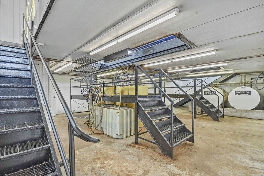 More Photos Of 615 County Road R, Denmark Auto Repair For Sale