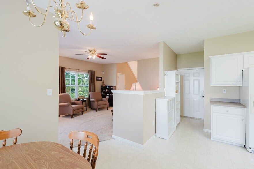 More Photos Of , Lexington Specialty For Sale