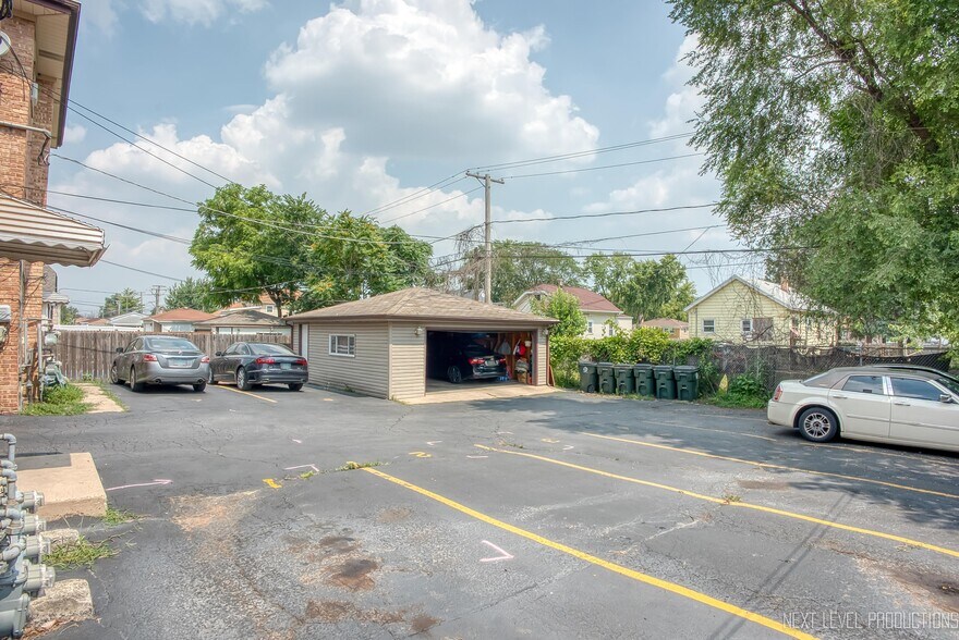 More Photos Of 1619 N 35th Ave, Melrose Park Apartments For Sale