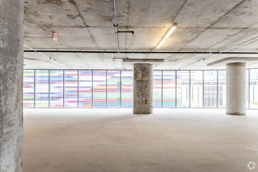 More Photos Of 25 SW 9th St, Miami Office Residential For Sale