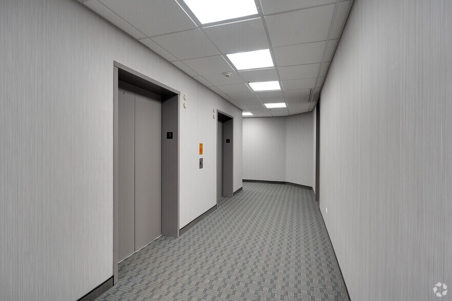 More Photos Of 4801 Southwick Dr, Matteson Medical For Lease