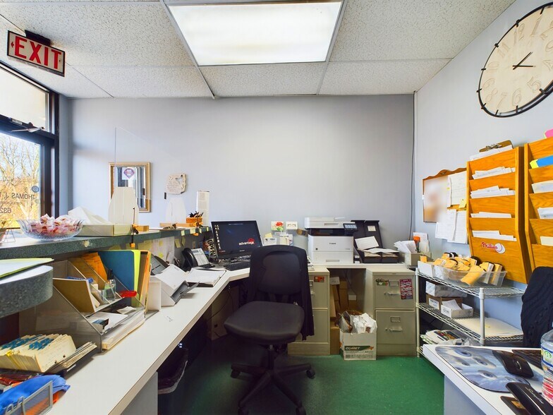 More Photos Of 10501 Academy Rd, Philadelphia Medical For Sale