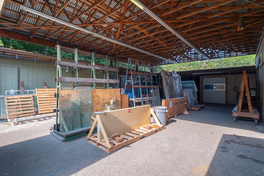 More Photos Of 927 Rainier Ave S, Seattle Manufacturing For Sale