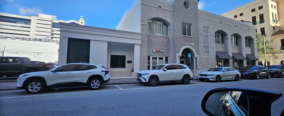 More Photos Of 117 Aragon Ave, Coral Gables Medical For Sale