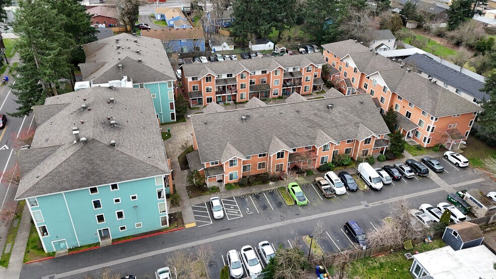 More Photos Of 2333 SE 130th Ave, Portland Apartments For Sale