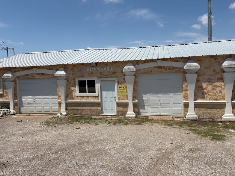 More Photos Of 2889 Aztec Trl, Wylie Mixed Retail For Sale