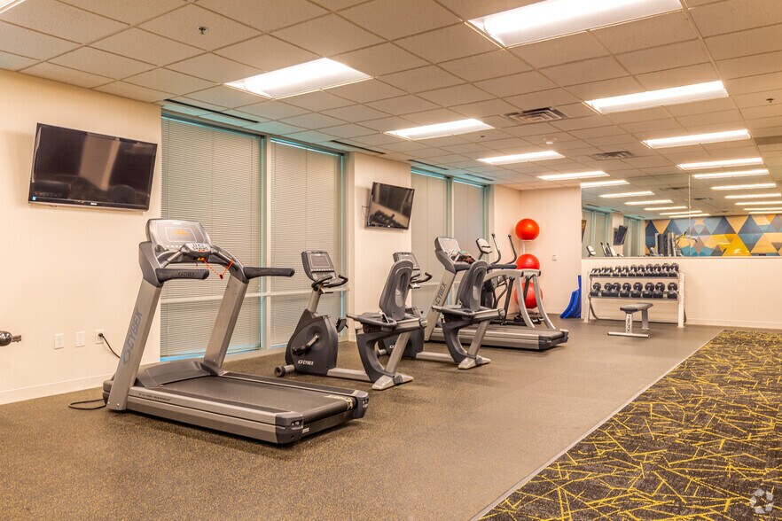 More Photos Of 2600 N Central Expy, Richardson Office For Lease