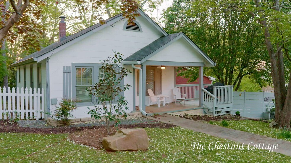 More Photos Of 168 W Main St, Dahlonega Hospitality For Sale