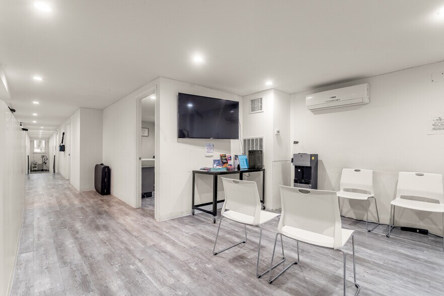 More Photos Of 179 Sullivan St, New York Apartments For Lease