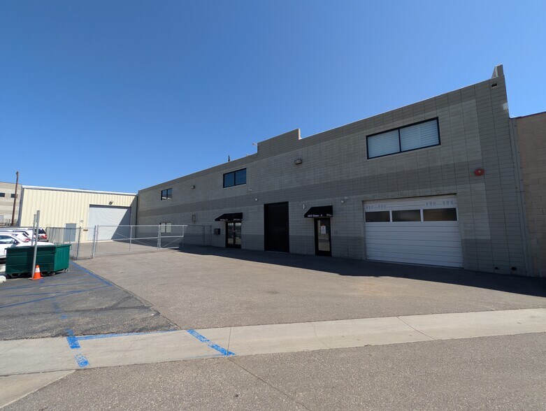 Primary Photo Of 1835 Dana St, Glendale Distribution For Lease