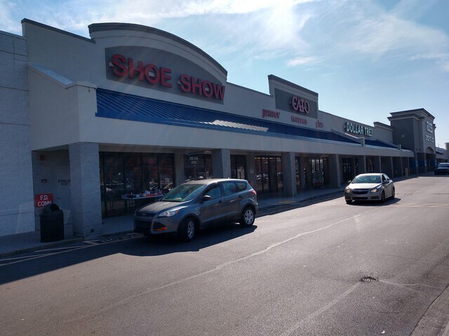 More Photos Of 6719-6741 Clinton Hwy, Knoxville Unknown For Lease