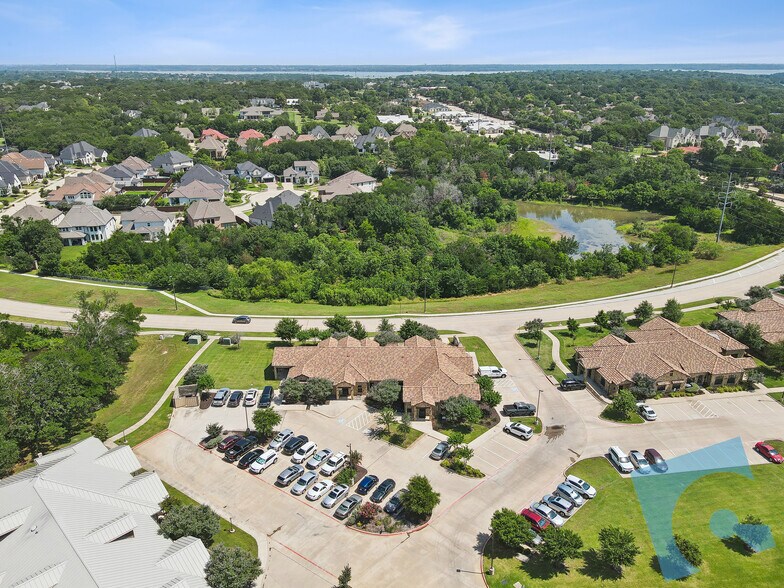 More Photos Of 2011 E Kirkwood Blvd, Southlake Office For Lease