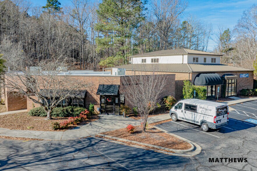 More Photos Of 1915 K M Wicker Memorial Dr, Sanford Medical For Sale