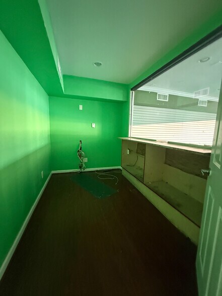 More Photos Of 11611 Homestead Rd, Houston Freestanding For Lease