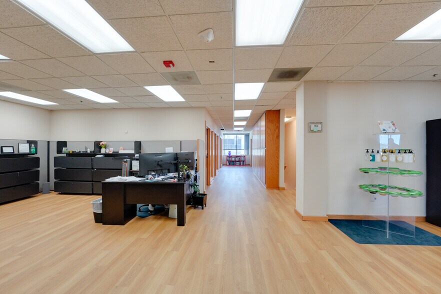 More Photos Of 1849 Diamond St, San Marcos Warehouse For Sale