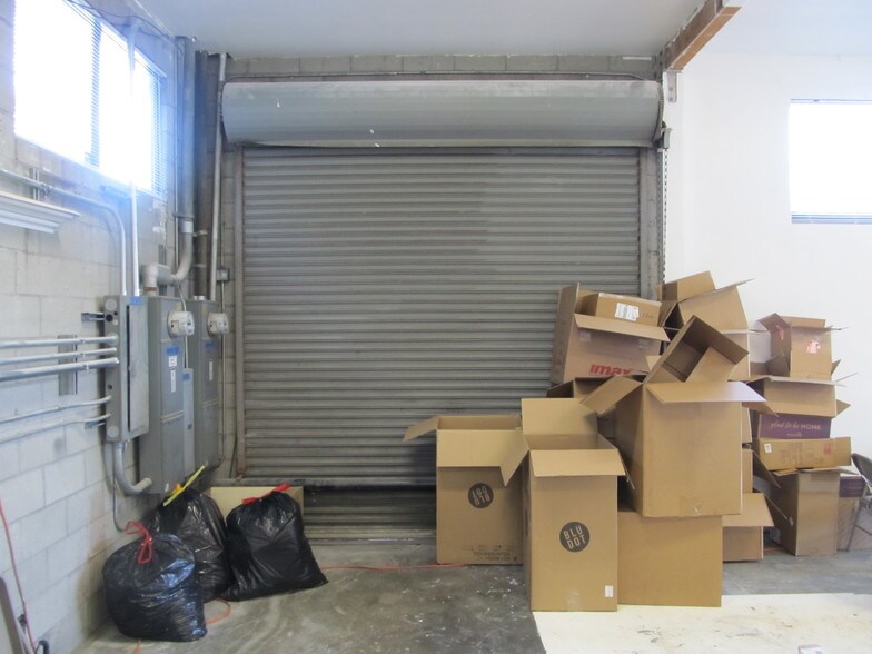 More Photos Of 2824 Regatta Blvd, Richmond Warehouse For Lease