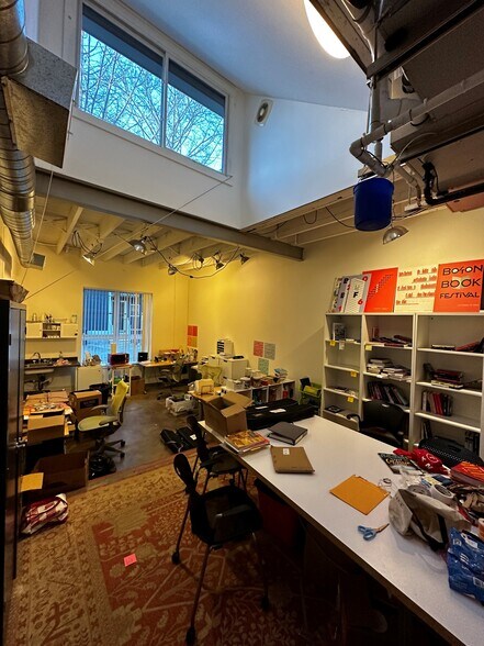 More Photos Of 32R Essex St, Cambridge Office For Lease