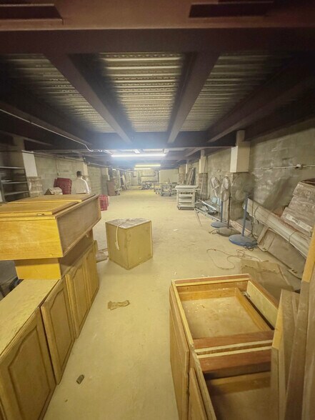 More Photos Of 2379 48th St, Astoria Warehouse For Sale