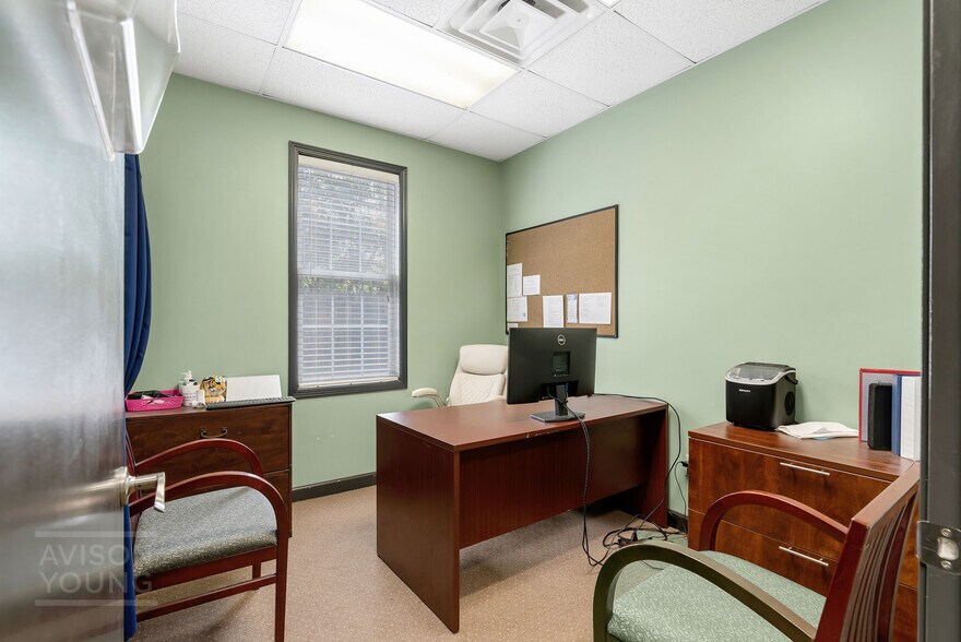 More Photos Of 634 Fairview Rd, Simpsonville Medical For Sale