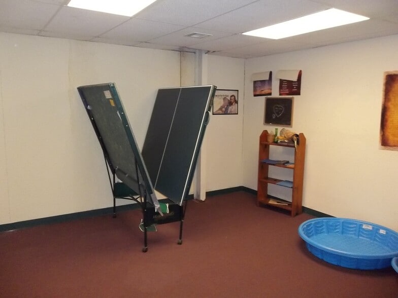 More Photos Of 1390 35th Pkwy Pky, Chanute Religious Facility For Sale