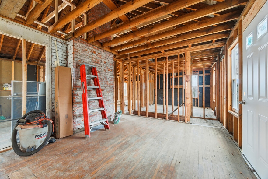 More Photos Of 2879 Wildwood Road Ext, Allison Park Office For Lease
