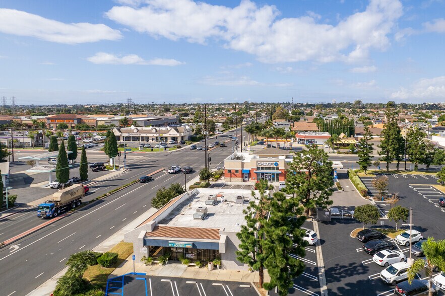 More Photos Of 9025 Garfield Ave, Fountain Valley Bank For Lease