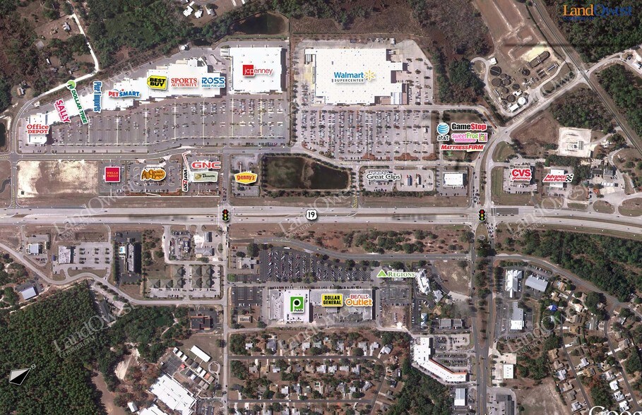 More Photos Of 1859 Commercial Way, Spring Hill Freestanding For Lease