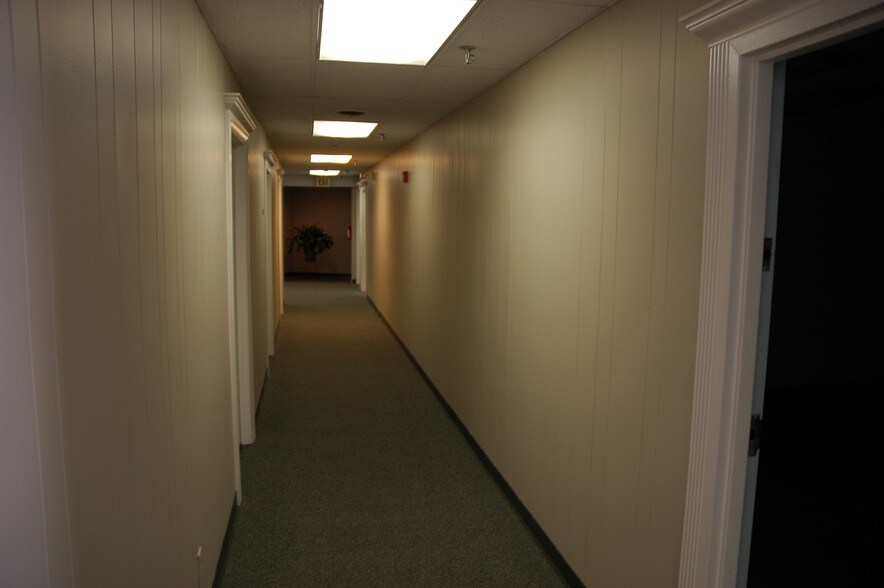 More Photos Of 201-207 N Boone St, Johnson City Office Residential For Lease