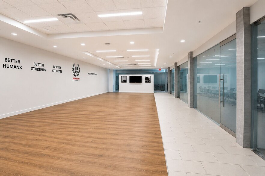More Photos Of 11601 NW 107th St, Miami Warehouse For Lease