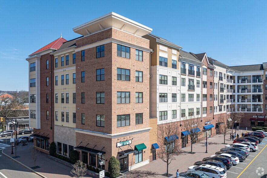More Photos Of 100 Veterans Memorial Dr W, Somerville Unknown For Lease